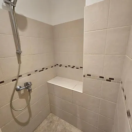 Le Loft - 4 Pers - Parking - 2Km Walibi דירה